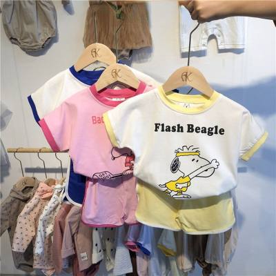 Version coréenne des vêtements pour enfants nourrissons et jeunes enfants 2023 été garçons et filles bébé mignon dessin animé Snoopy décontracté short à manches courtes costume