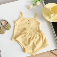 بدلة بروتيل للأطفال 2024 صيفي نمط جديد للفتيات النسخة الكورية ملابس أطفال للأولاد والبنات بدلة قصيرة برعم للأطفال  أصفر