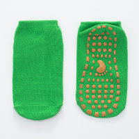 Calcetines de piso para niños pequeños de silicona antideslizantes para trampolín para niños  Verde