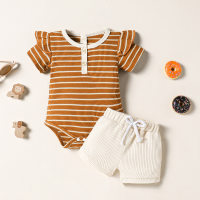 Striped open-chest short-sleeved T-shirt + shorts  Brown