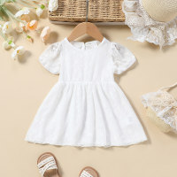 فستان شبكي بأكمام قصيرة  أبيض