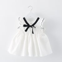 النسخة الكورية من ملابس الأطفال تنورة الأطفال فستان الفتيات الصيف للأطفال تنورة الأميرة تنورة القوس الطفل  أبيض