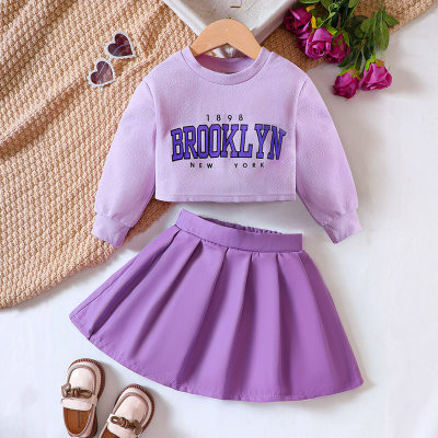 2-piece Toddler Girl Letter Print Top & Solid Color Pleated Skirt