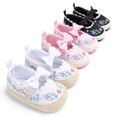Sapatos de bebê com laço bordado estiloso para bebê