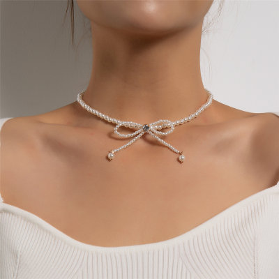 Bowknot Decor Pearl Necklace