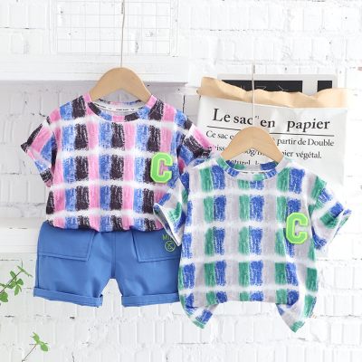 2-piece Toddler Boy Color-block Letter Applique Short Sleeve T-shirt & Matching Shorts
