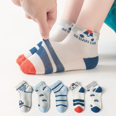 Cinco pares de calcetines hasta la pantorrilla transpirables de malla fina para coche para niños