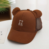 Gorra infantil de malla con osito  marrón