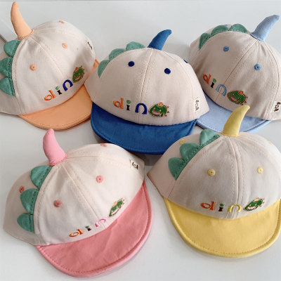 قبعة ربيعية جديدة ناعمة للأطفال مع قبعة حماية من الشمس بنمط ديناصور صغير