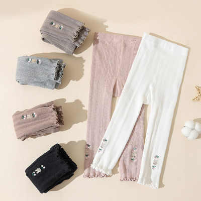 Leggings de nueve puntos de moda versátiles para bebé con encaje bordado de conejito fino de primavera y otoño para niñas