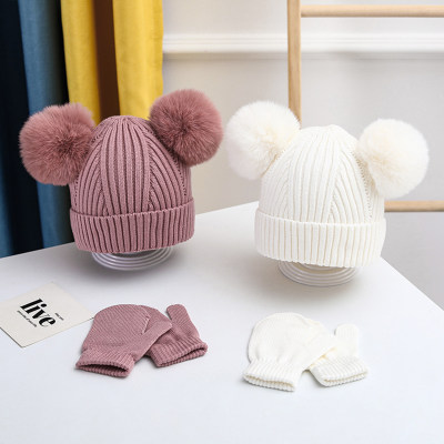 2-piece Baby Girl Solid Color Pom Decor Hat & Matching Mittens