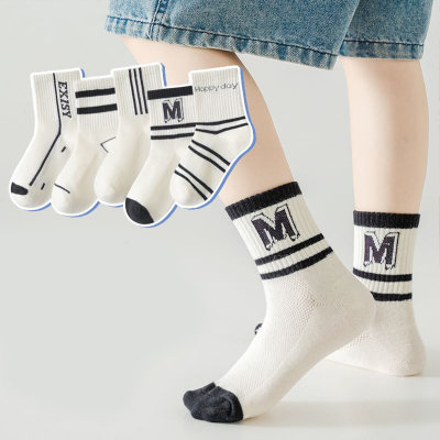 Five pairs of pack-children's spring and summer mesh breathable black and white striped letter student sports mid-calf socks