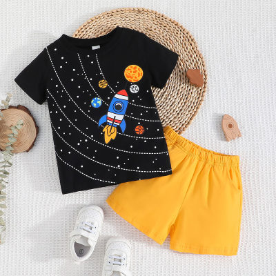 2-piece Toddler Boy Rocket Printed Short Sleeve T-shirt & Solid Color Shorts