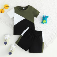 2-teiliges Kurzarm-T-Shirt mit Farbblock-Patchwork für Kleinkinder und passende Shorts  Armeegrün