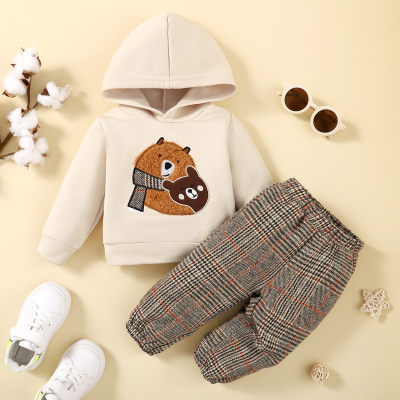 Sudadera con capucha y pantalones a cuadros con parche bordado de toalla con patrón de oso bebé de 2 piezas