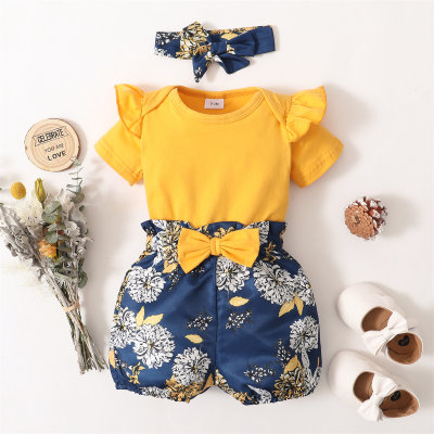 Baby Girl Solid Color Bodysuit & Floral Pattern Bow-knot Shorts & Headband