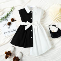 Zweiteiliges ärmelloses Kleid mit Farbblock-Patchwork für Kleinkinder und Schleifengürtel  Weiß