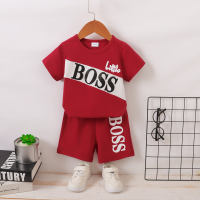 2-teiliges Kurzarm-T-Shirt mit Farbblock-Buchstabendruck für Kleinkinder und passende Shorts  rot