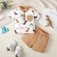 Camiseta de manga corta con estampado de dinosaurios para bebé de 2 piezas y pantalones cortos de color sólido  Caqui