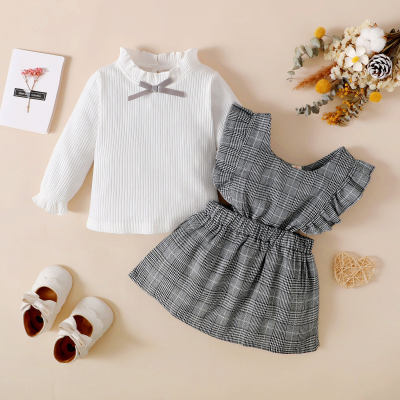 2-piece Baby Girl Solid Color Ruffled Neck Bowknot Decor Top & Plaid Ruffled Sleeveless Dress