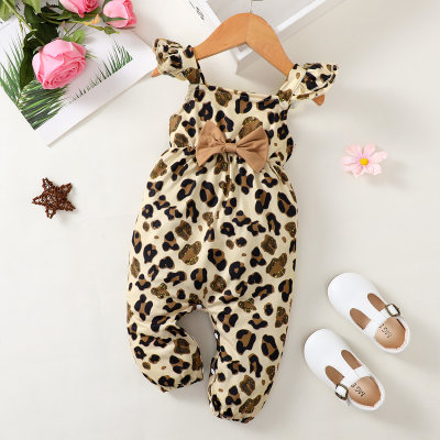 Macacão bebê menina manga plissado com estampa de leopardo e laço