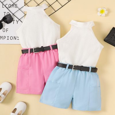 Sleeveless solid color top + shorts + belt