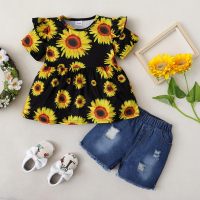 Sunflower short-sleeved top + ripped denim  Black