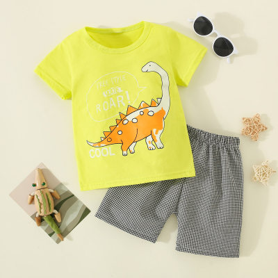 T-shirt de manga curta com estampa de dinossauro e letras de puro algodão infantil de 2 peças e shorts xadrez