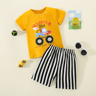 Camiseta de 2 piezas de algodón puro para niños pequeños con estampado de letras y vehículos y pantalones cortos a rayas