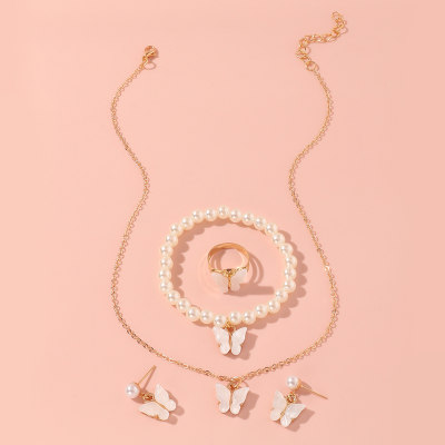 Set di gioielli con perle a farfalla da 5 pezzi per bambina