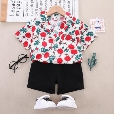 Camisa de manga curta floral infantil de 2 peças e shorts de cor sólida