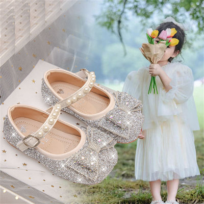 Soft-soled leather shoes for little girls with dress and crystal shoes