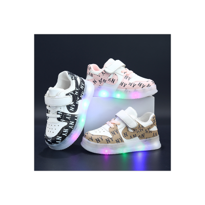 Zapatillas deportivas con emisión de luz LED con letras estampadas para niños