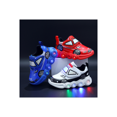 Zapatillas deportivas infantiles de piel con luces LED del coche Spider-Man