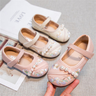 La princesa de los niños de la perla calza los zapatos de bebé de los zapatos de cuero de la niña