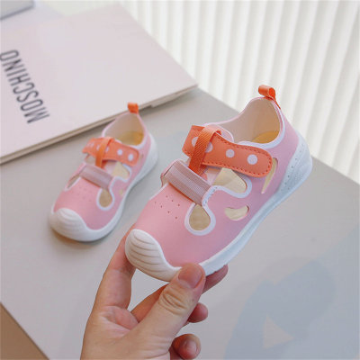 Sandálias respiráveis com biqueira para bebê, sola macia e antiderrapante