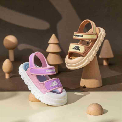 Nouvelles sandales d'été pour enfants filles garçons salle de bain maison antidérapante fond souple dessin animé bébé sandales sandales