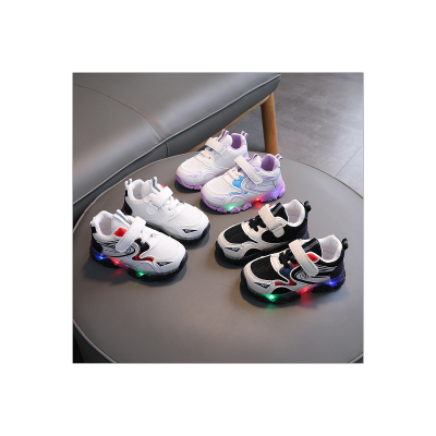 أحذية رياضية بشريط فيلكرو متطابق الألوان للأطفال
