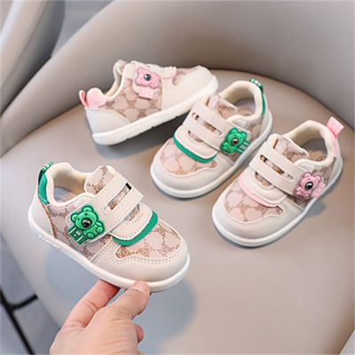 Baby girl soft sole toddler shoes 2024 spring new male baby sports shoes soft leather lightweight baby shoes