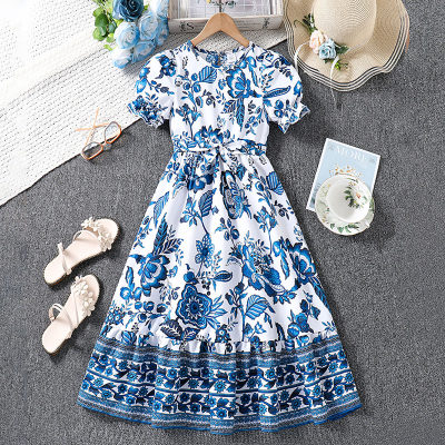 Elegant blue dress with puff sleeves and print