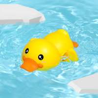 Bade-, Bade- und Wasserspielspielzeug für Babys für Jungen und Mädchen: Anketten, Aufziehen, Schwimmwasser, Badeeimer mit kleiner gelber Ente, Wasserspielen  Gelb
