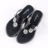 Pantoufles d'été pour femmes, sandales plates argentées, chaussures légères, tongs décontractées pour l'extérieur, nouvelle collection  Noir