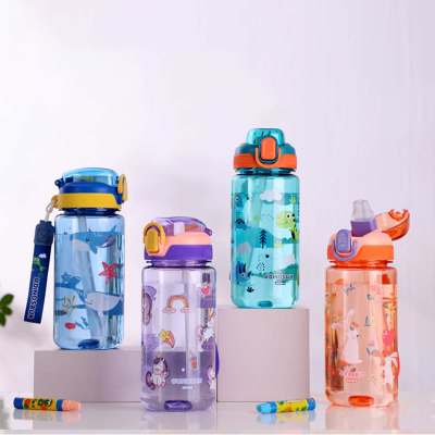 Cartoon trendy water cup portable outdoor large capacity student and child straw plastic water bottle 600mL
