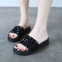 New fashion flat slippers with sequins, ladies flip flops, students' outdoor slippers, platform bottom thick bottom slippers for women  Black