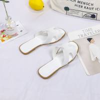 Korean spring slippers for women fashion outer wear new flat beach shoes one word sandals slippers for women  White