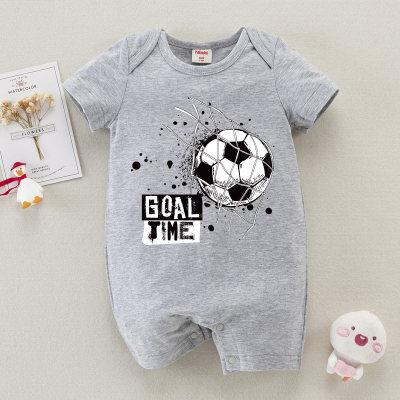Body de manga curta hibobi menino bebê futebol chute no gol estampado