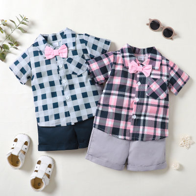 Camiseta y pantalones cortos diarios a cuadros con cuello camisero para niño pequeño