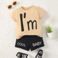 Camiseta de manga corta con estampado de letras para bebé de 2 piezas y pantalones cortos a juego  Caqui