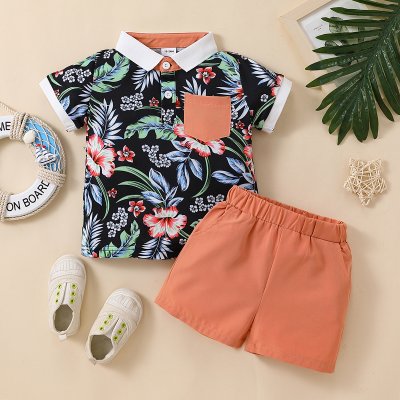 Top e pantaloncini con bottoni tropicali patchwork per bambini