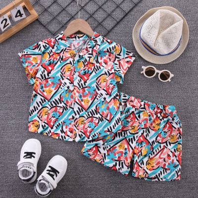 Abstract floral shirt short sleeve suit